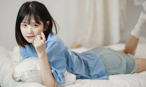 【78】美女壁纸 性感 写真 可爱 居家 短发 井川里予  4K 超清壁纸3840_2160@青蛙壁纸-笨猫小站