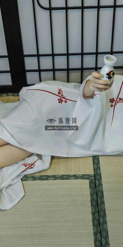【80】美女壁纸 性感 写真 日风 醉酒 大长腿  8K 超清壁纸7680_4800@青蛙壁纸-笨猫小站