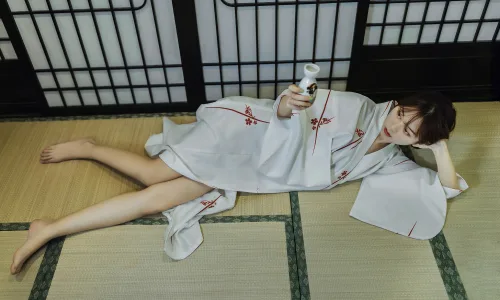 【80】美女壁纸 性感 写真 日风 醉酒 大长腿  8K 超清壁纸7680_4800@青蛙壁纸-笨猫小站