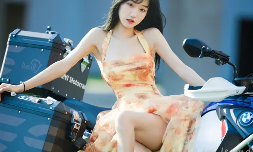 【84】美女壁纸 性感 写真 机车  4K 超清壁纸4800_3100@青蛙壁纸-笨猫小站
