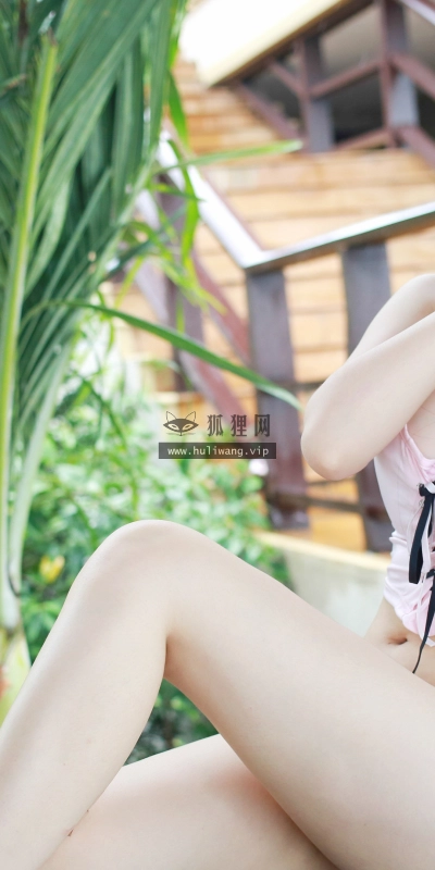 【128】美女壁纸 性感 写真 户外 比基尼 谢芷馨  4K 超清壁纸3840_2160@青蛙壁纸-笨猫小站