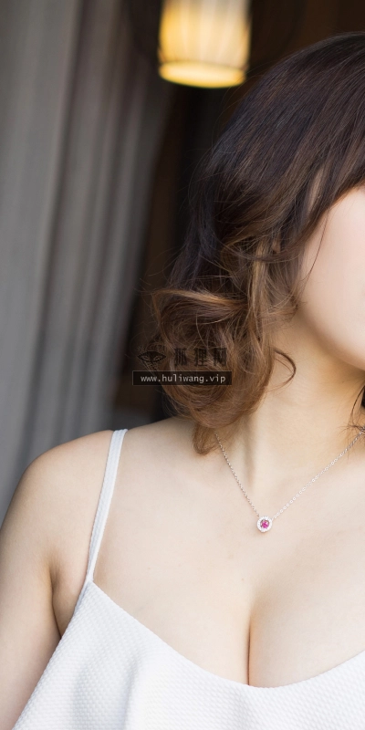 【182】美女壁纸 性感 写真 模特 穆菲菲  4K 超清壁纸3840_2160@青蛙壁纸-笨猫小站