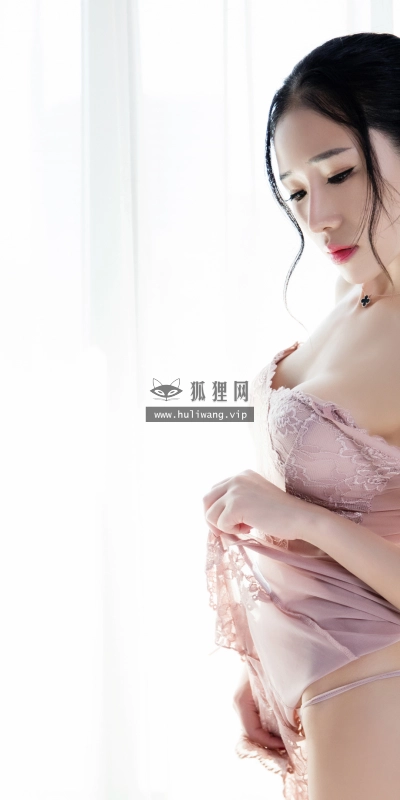 【228】美女壁纸 性感 写真 模特 馨怡  4K 超清壁纸3840_2160@青蛙壁纸-笨猫小站