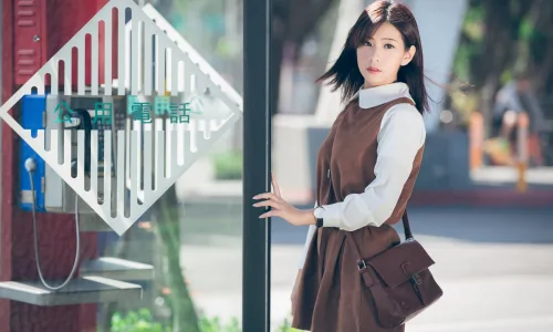【260】美女壁纸 性感 写真 模特 电话厅  4K 超清壁纸5074_3396@青蛙壁纸-笨猫小站