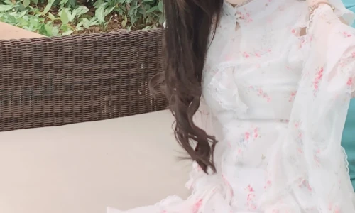 【527】美女壁纸  4K 超清壁纸1080_2400@青蛙壁纸-笨猫小站