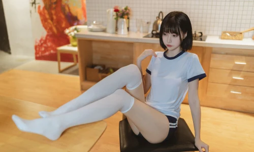 【2064】美女壁纸 性感 写真 模特 美腿  4K 超清壁纸4032_2688@青蛙壁纸-笨猫小站