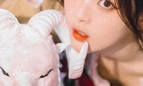 【3211】美女人物壁纸  4K 超清壁纸1242_2688@青蛙壁纸-笨猫小站