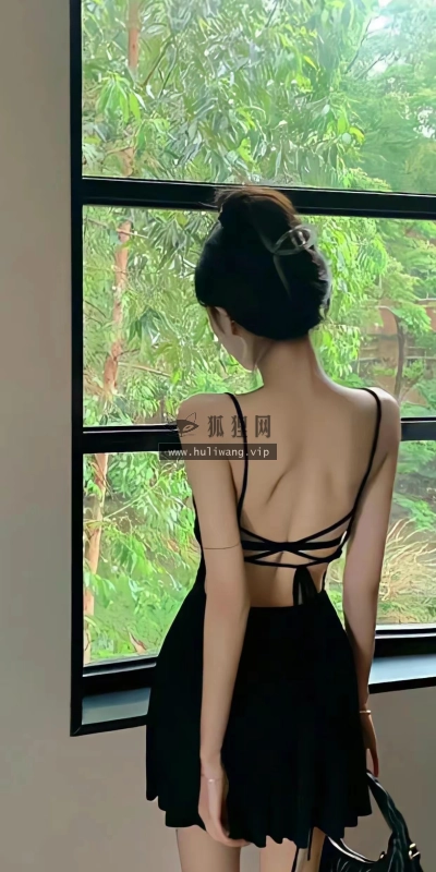 【3277】美女壁纸  4K 超清壁纸1242_2688@青蛙壁纸-笨猫小站