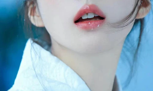 【3814】美女壁纸  4K 超清壁纸1242_2688@青蛙壁纸-笨猫小站