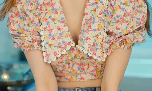 【5489】美女壁纸  4K 超清壁纸1080_2340@青蛙壁纸-笨猫小站