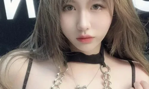 【5509】美女壁纸  4K 超清壁纸1080_2402@青蛙壁纸-笨猫小站