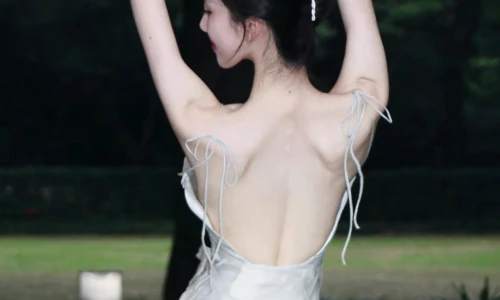 【5732】美女壁纸  4K 超清壁纸1920_4160@青蛙壁纸-笨猫小站