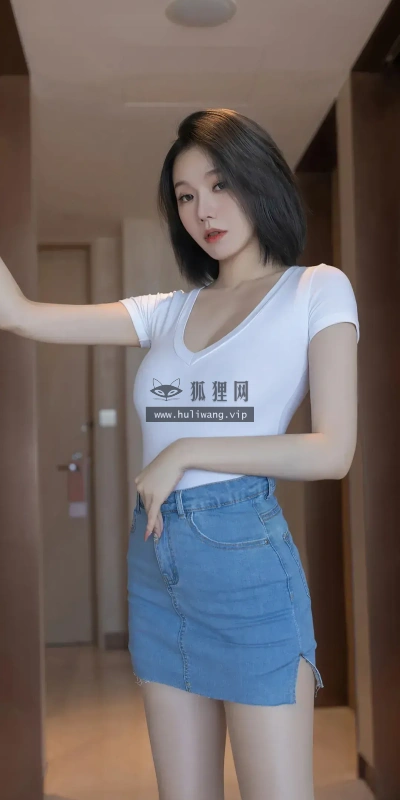 【5825】美女壁纸  4K 超清壁纸1080_2337@青蛙壁纸-笨猫小站