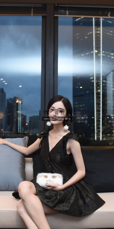 【6551】美女人物壁纸 明星 演员 古力娜扎  4K 超清壁纸4928_3280@青蛙壁纸-笨猫小站