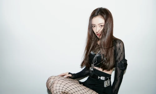 【6629】美女人物壁纸 明星 张天爱 演员  8K 超清壁纸7074_4716@青蛙壁纸-笨猫小站