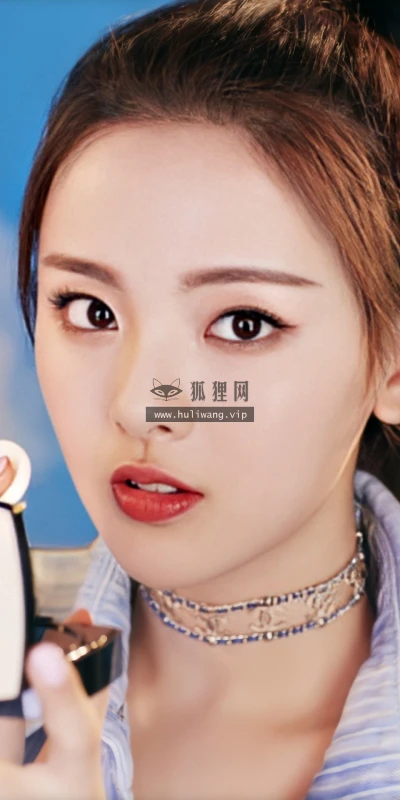 【6670】美女人物壁纸 明星 歌手 演员 杨超越  2K 高清壁纸2880_1920@青蛙壁纸-笨猫小站