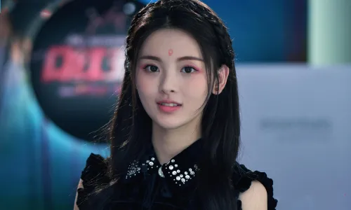 【6679】美女人物壁纸 明星 歌手 演员 杨超越  4K 超清壁纸5013_3346@青蛙壁纸-笨猫小站