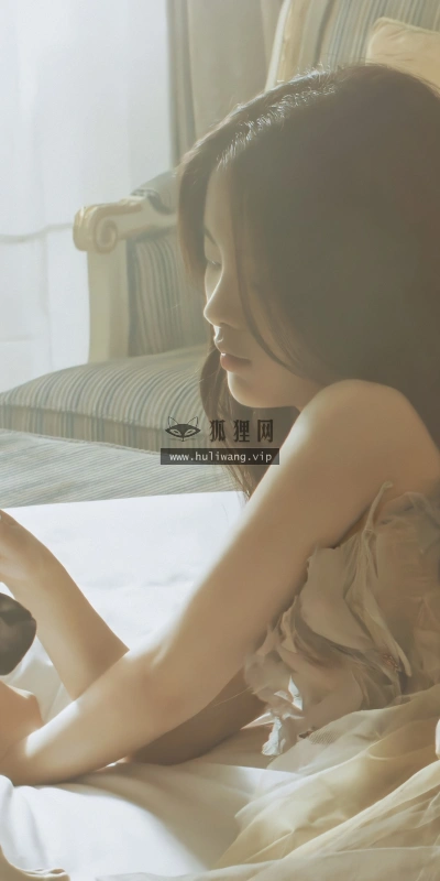 【6730】美女人物壁纸 明星 歌手 演员 杨超越  4K 超清壁纸3960_2610@青蛙壁纸-笨猫小站