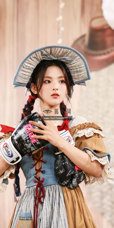 【6777】美女人物壁纸 明星 歌手 演员 杨超越  4K 超清壁纸5760_3840@青蛙壁纸-笨猫小站
