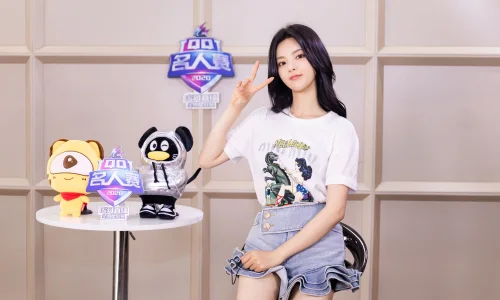【6787】美女人物壁纸 明星 歌手 演员 杨超越  4K 超清壁纸4032_2653@青蛙壁纸-笨猫小站