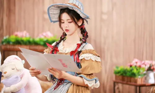 【6791】美女人物壁纸 明星 歌手 演员 杨超越  4K 超清壁纸5760_3840@青蛙壁纸-笨猫小站