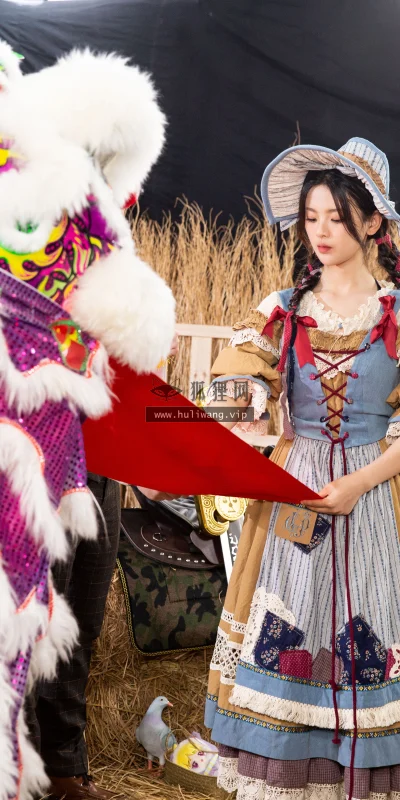 【6804】美女人物壁纸 明星 歌手 演员 杨超越  4K 超清壁纸5760_3840@青蛙壁纸-笨猫小站
