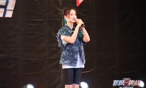 【6805】美女人物壁纸 明星 歌手 演员 杨超越  4K 超清壁纸3601_2400@青蛙壁纸-笨猫小站