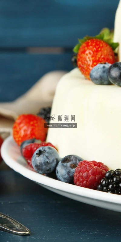 【6886】美食壁纸 水果 浆果 蛋糕 蓝莓 黑莓 草莓  2K 高清壁纸2560_1440@青蛙壁纸-笨猫小站