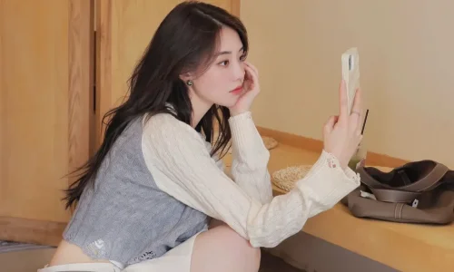 【7394】美女壁纸  2K 高清壁纸1280_1707@青蛙壁纸-笨猫小站