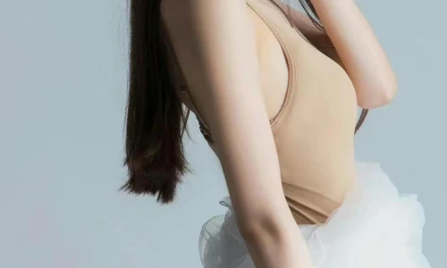 【7570】美女壁纸  4K 超清壁纸1056_2286@青蛙壁纸-笨猫小站