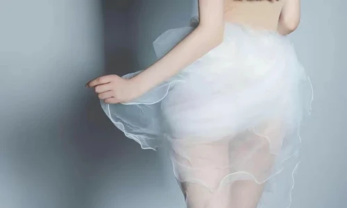 【7576】美女壁纸  4K 超清壁纸1048_2266@青蛙壁纸-笨猫小站
