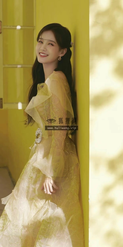 【7681】美女人物壁纸 明星 演员 李一桐  4K 超清壁纸1242_2688@青蛙壁纸-笨猫小站
