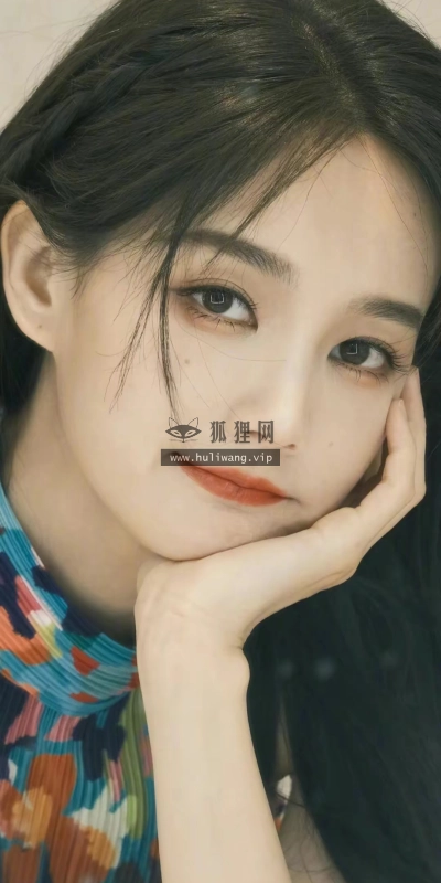 【7687】美女人物壁纸 明星 演员 李一桐  4K 超清壁纸1080_2340@青蛙壁纸-笨猫小站