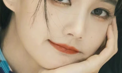 【7687】美女人物壁纸 明星 演员 李一桐  4K 超清壁纸1080_2340@青蛙壁纸-笨猫小站