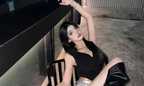 【7826】美女壁纸  2K 高清壁纸1080_1440@青蛙壁纸-笨猫小站