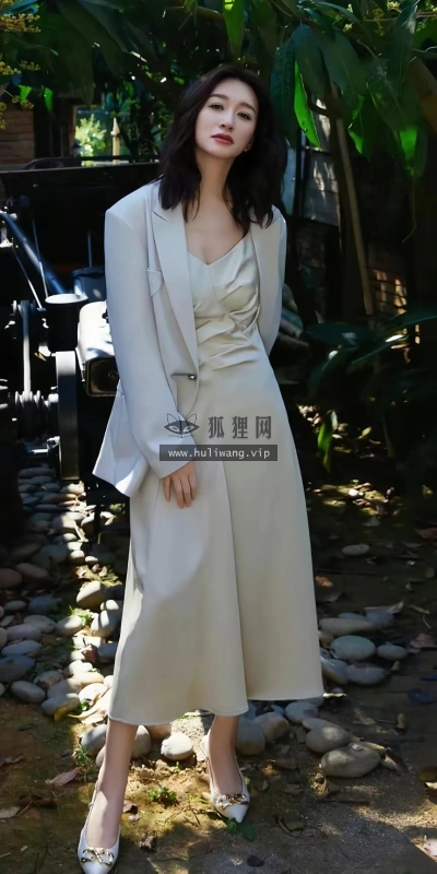 【8187】美女人物壁纸 明星 演员 李小冉  2K 高清壁纸862_1920@青蛙壁纸-笨猫小站