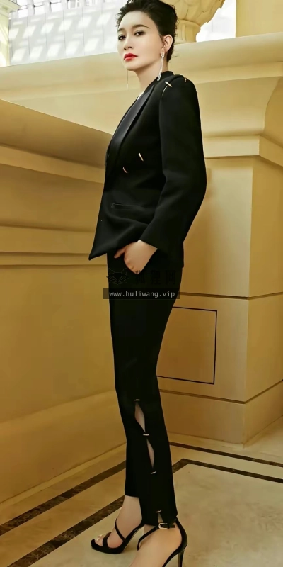 【8188】美女人物壁纸 明星 演员 李小冉  2K 高清壁纸864_1920@青蛙壁纸-笨猫小站