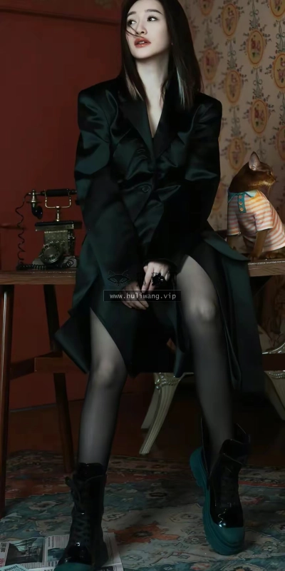 【8192】美女人物壁纸 明星 演员 李小冉  2K 高清壁纸864_1920@青蛙壁纸-笨猫小站