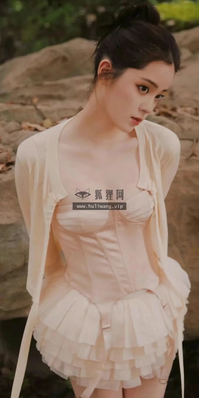 【8225】美女人物壁纸 明星 演员 欧阳娜娜  4K 超清壁纸1080_2342@青蛙壁纸-笨猫小站
