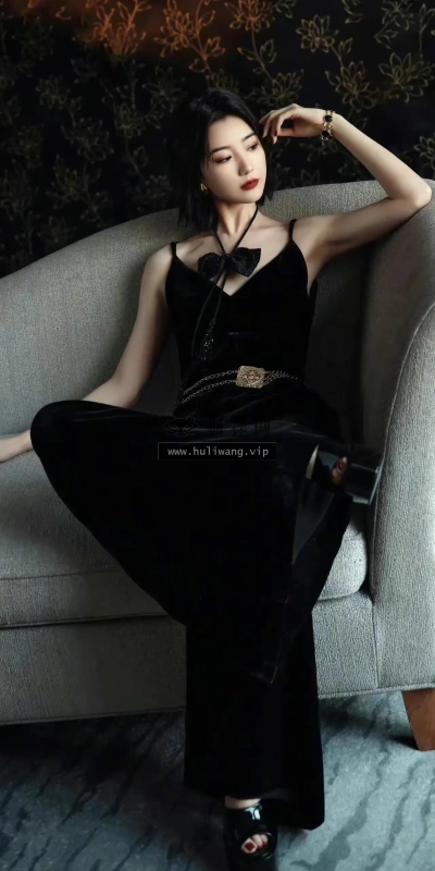 【8313】美女人物壁纸  4K 超清壁纸1280_2774@青蛙壁纸-笨猫小站