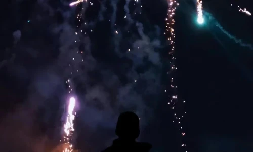 【8595】创意壁纸  4K 超清壁纸1242_2688@青蛙壁纸-笨猫小站