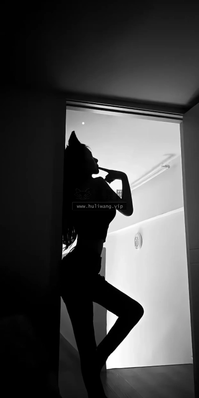 【8774】其他壁纸  4K 超清壁纸1242_2688@青蛙壁纸-笨猫小站