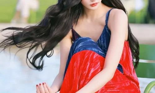 【9072】美女人物壁纸 明星 演员 孔雪儿  4K 超清壁纸1080_2160@青蛙壁纸-笨猫小站