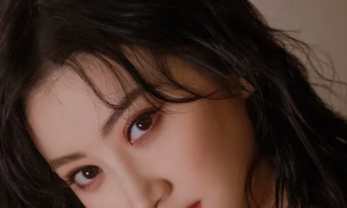 【9131】美女人物壁纸  4K 超清壁纸1280_2770@青蛙壁纸-笨猫小站