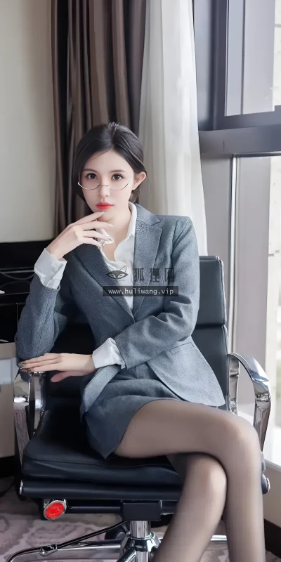 【9233】美女人物壁纸  4K 超清壁纸2560_3724@青蛙壁纸-笨猫小站
