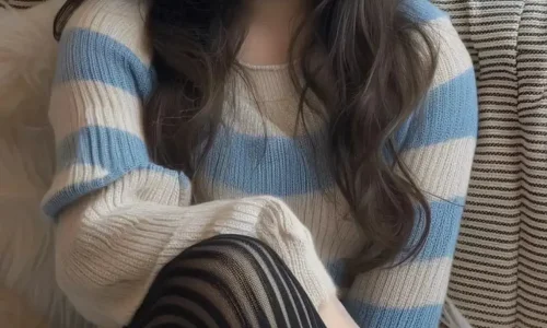 【9252】美女人物壁纸  4K 超清壁纸1242_2688@青蛙壁纸-笨猫小站