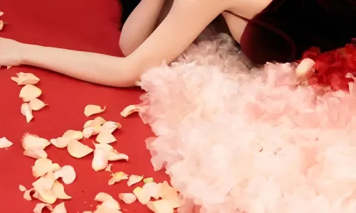 【9289】美女人物壁纸  4K 超清壁纸1890_4096@青蛙壁纸-笨猫小站