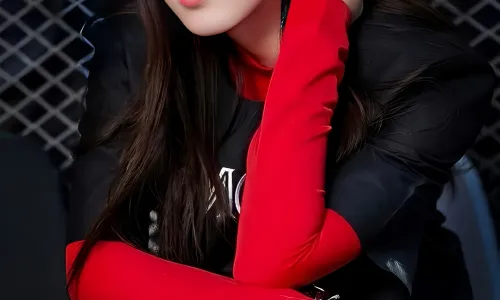 【9312】美女壁纸  4K 超清壁纸1772_3840@青蛙壁纸-笨猫小站
