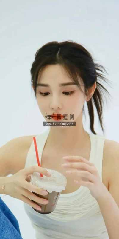 【9451】美女人物壁纸  1080P 高清壁纸640_1385@青蛙壁纸-笨猫小站