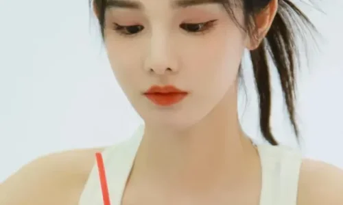 【9451】美女人物壁纸  1080P 高清壁纸640_1385@青蛙壁纸-笨猫小站